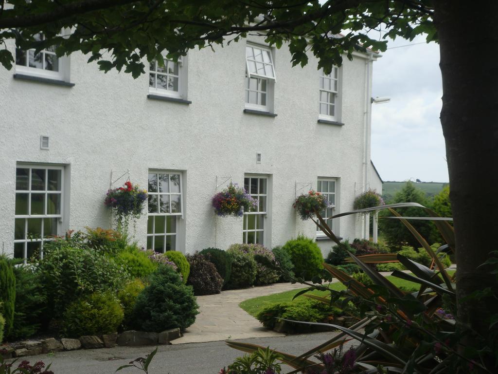 Beggars Reach Hotel Pembroke Dock Exterior photo