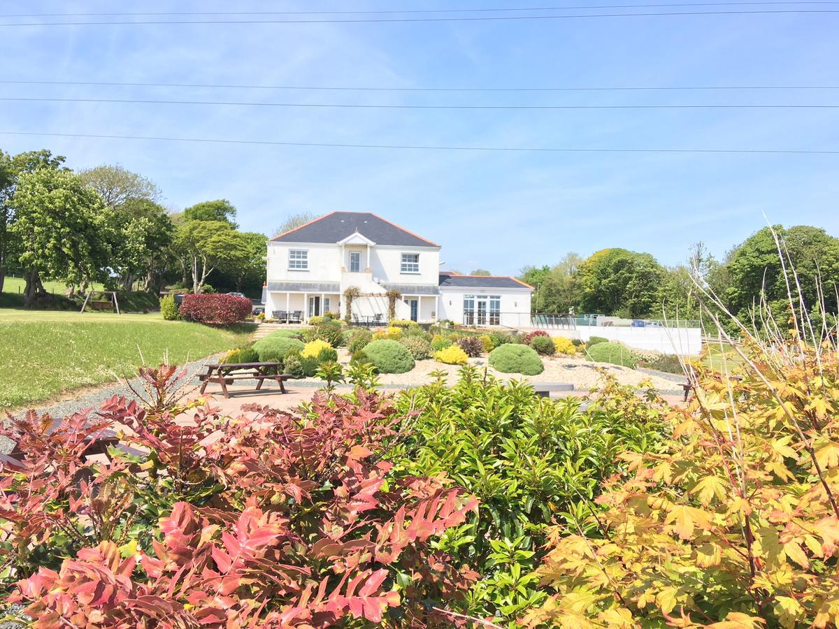 Beggars Reach Hotel Pembroke Dock Exterior photo