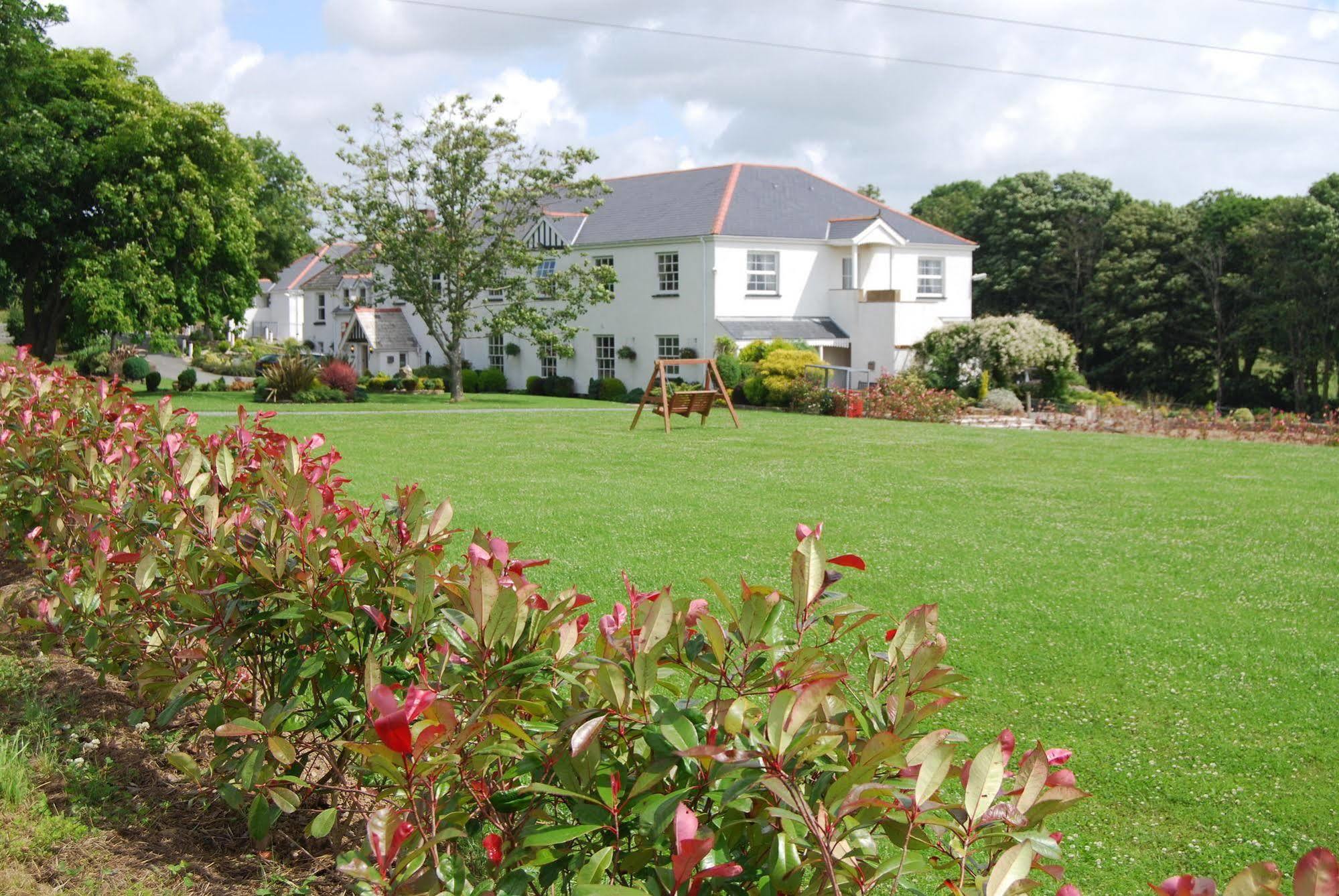 Beggars Reach Hotel Pembroke Dock Exterior photo