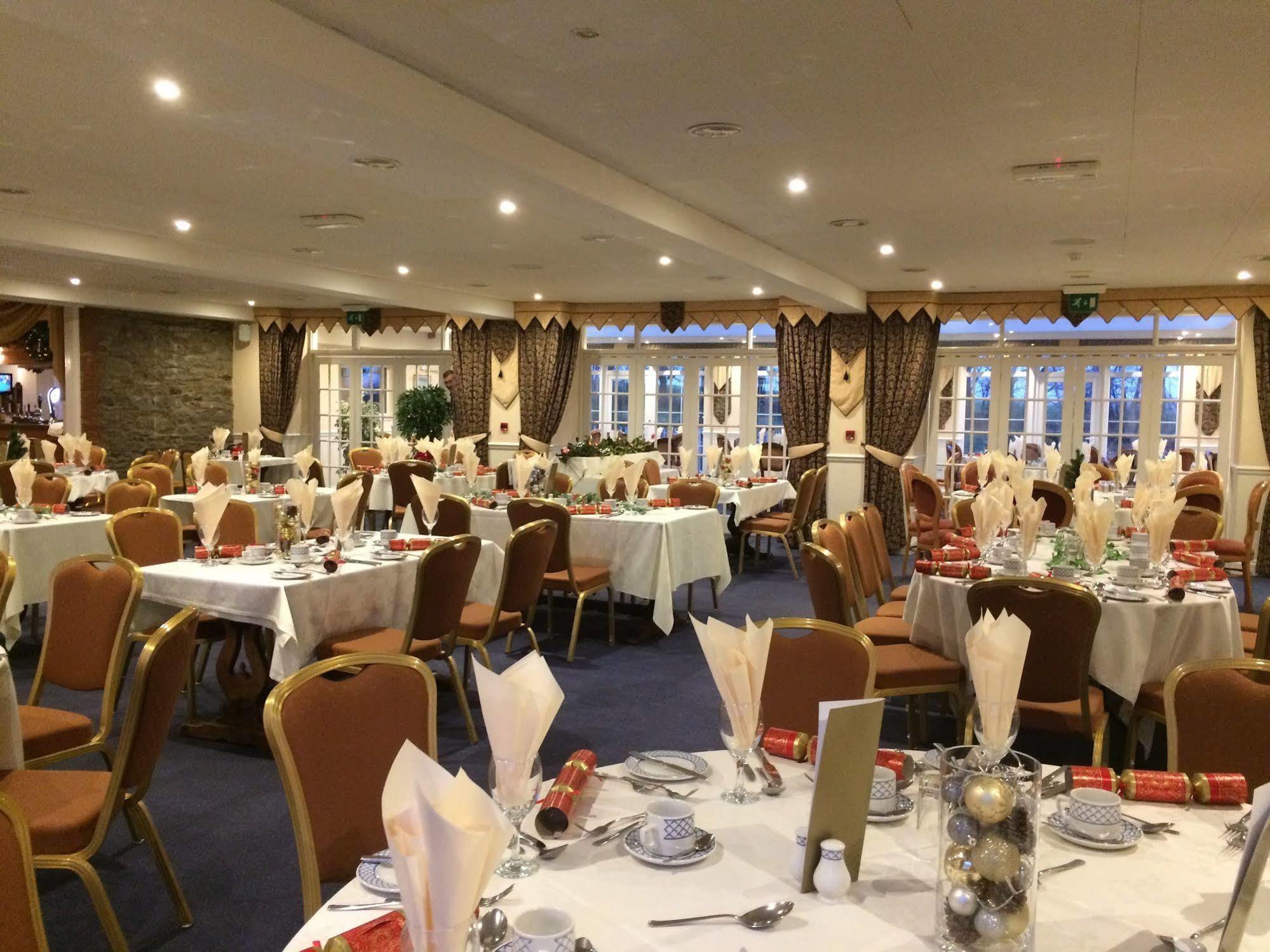 Beggars Reach Hotel Pembroke Dock Exterior photo
